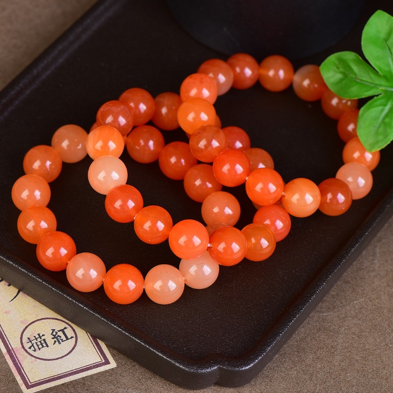 Ethnic Fashion Boutique - Pulsera de Jade y Seda Roja