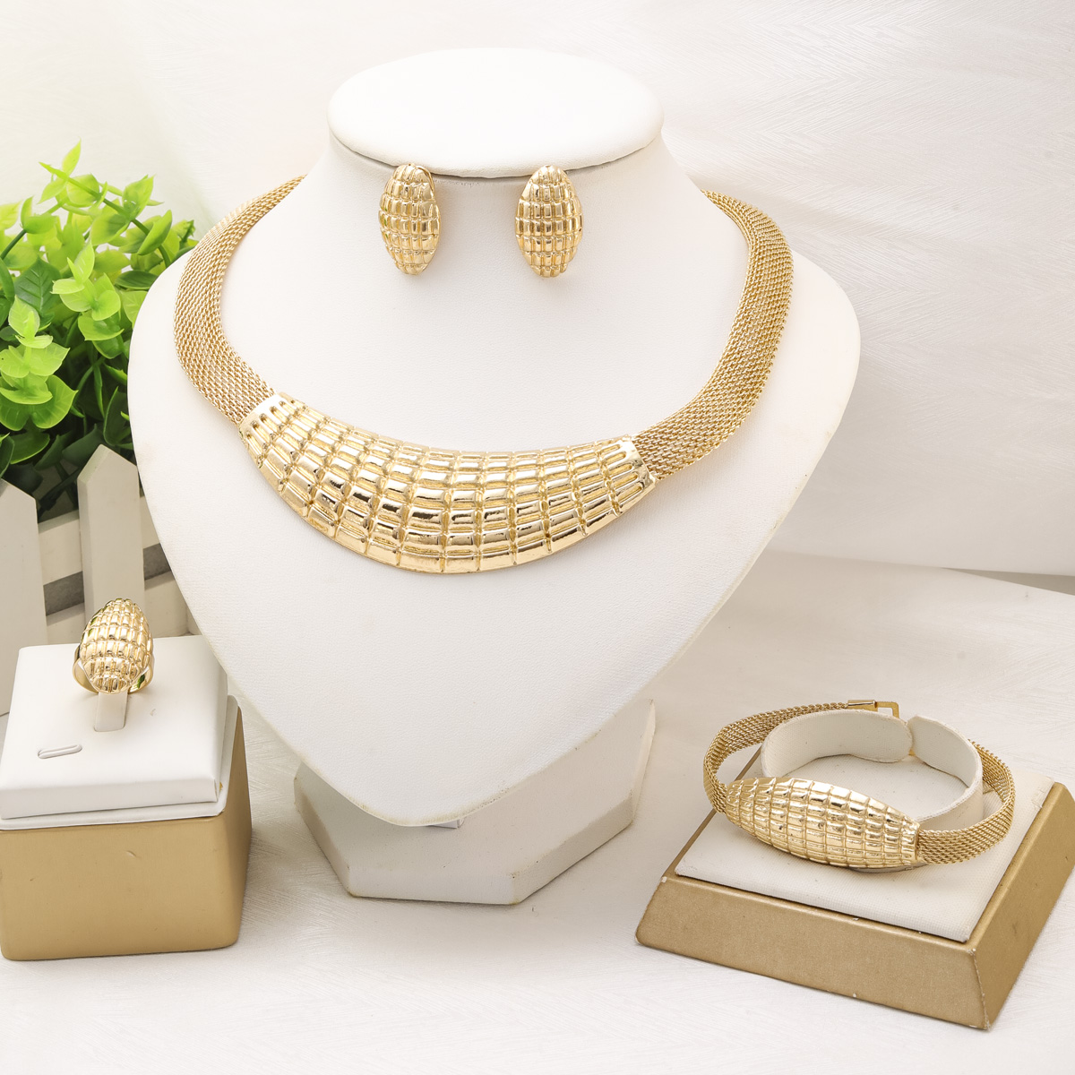 Ethnic Fashion Trends 2025 - Conjuntos de joyería de moda para