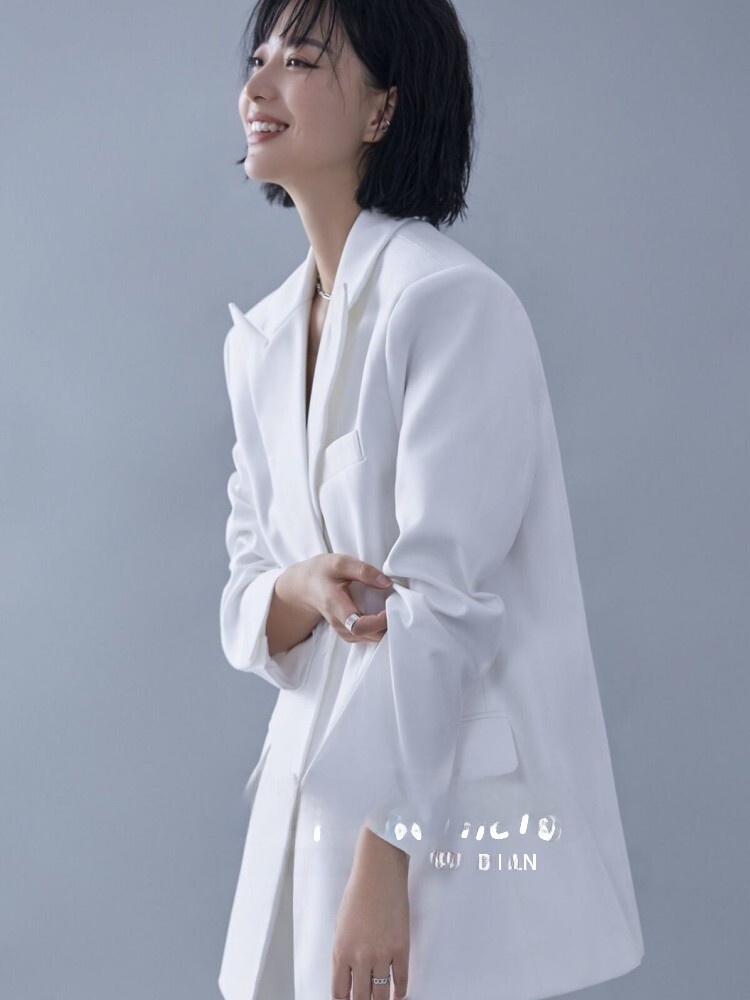 Traje Blanco Temático para Rev - Ethnic Fashion Magazine reseña y precio
